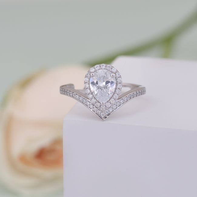 AD Solitaire Ring